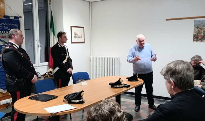 Pornassio: incontro dei carabinieri con la popolazione su come prevenire le truffe agli anziani' (foto)