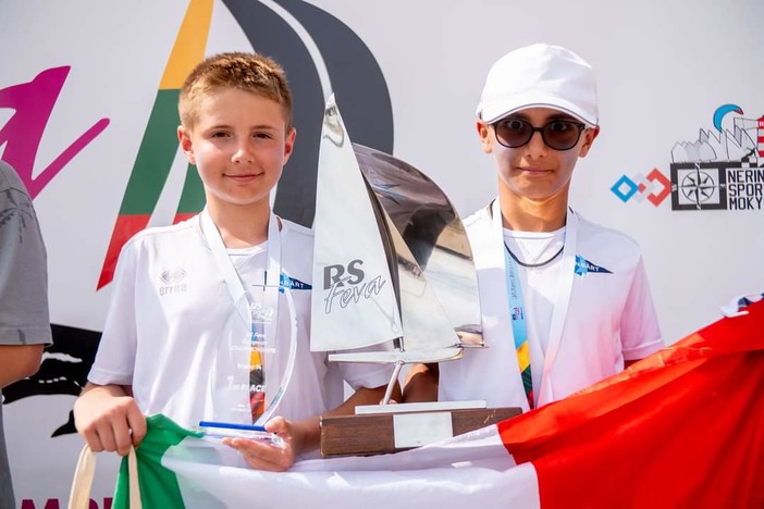 Gli imperiesi Edoardo Bastini e Samuele Bardelli campioni europei Under 14 di vela classe Feva (foto)