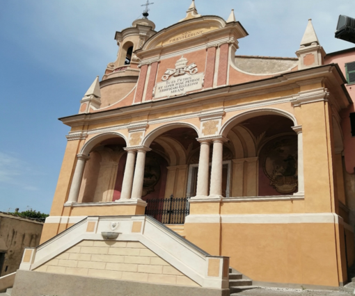 &quot;Chiese e campanili. Tra gli ulivi delle Valli Prino e Caramagna&quot;, nella chiesa di Nostra Signora di Loreto la presentazione del libro di Giovanni Dolla