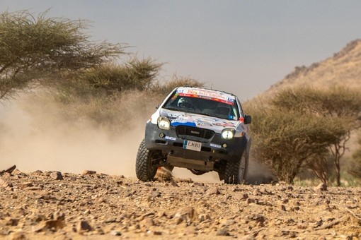 Dakar 2025, prosegue la corsa di Carcheri-Pons che rimontano posizioni