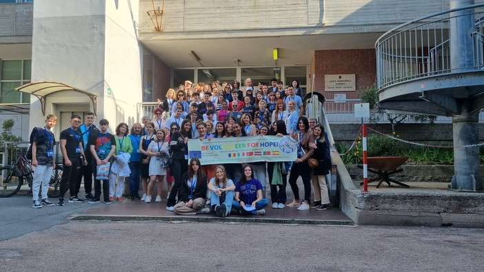 Imperia: al liceo Vieusseux al via il Progetto Erasmus+ 'Be volunteer for hope' (video)