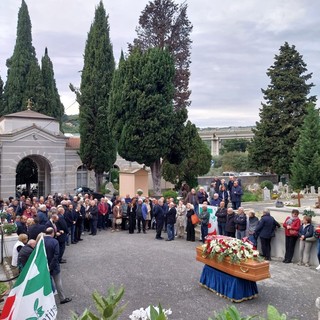 Imperia, commozione al funerale di Vassallo. Orlando: “Fulvio ha interpretato al meglio la tradizione comunista&quot;