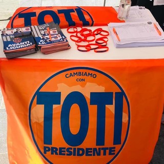 Petizione contro il blocco dell'autostrada in Liguria, domani appuntamento con &quot;Cambiamo con Toti Presidente&quot; a Imperia e Diano Marina