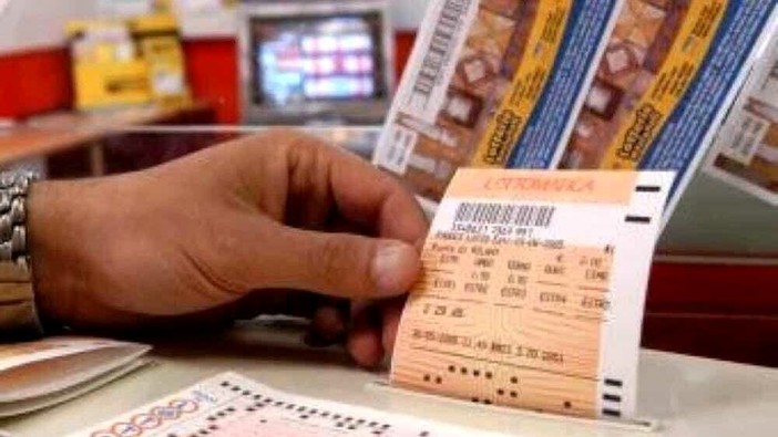 Imperia: una quaterna condita da 6 e ambi e 4 terni portano 187mila euro a un fortunato giocatore del Lotto