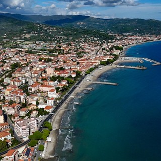 Dati turistici di agosto: ottime performance in tutta la provincia con tanti stranieri in più, male Diano Marina