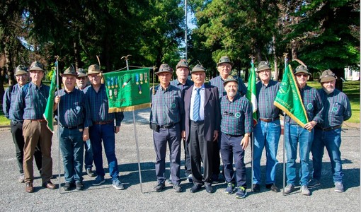 Gli alpini di Imperia a Rivoli per festeggiare il centenario della locale sezione