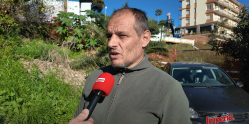 La vita impossibile di Giovanni Dominici nel cantiere della ciclabile: &quot;Passaggio di ruspe, polvere, mio figlio è terrorizzato&quot; (video)