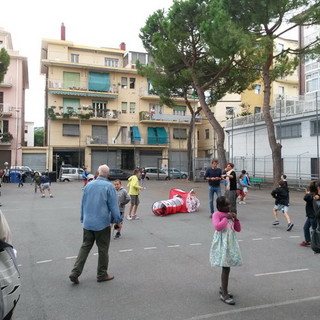 La festa di inizio estate dell'Associazione Genitori Attivi: giochi di un tempo e merenda per tutti