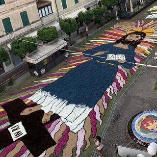 Arriva l’Infiorata a Diano Marina e scattano i divieti di sosta