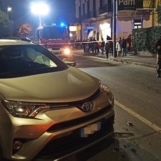 Diano Marina, scontro tra auto in via Aurelia: due feriti (foto)