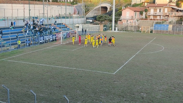 Ammutinamento o pausa concordata? Il caso Imperia Calcio