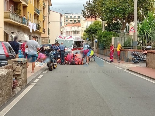 Scontro frontale tra moto a Imperia: il bilancio è di due feriti, interviene l'elisoccorso