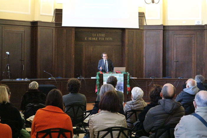 Imperia, incontro dedicato all'Alzheimer condotto dal professore Massimo Tabaton (foto)