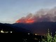 Bruciano ancora i boschi di Montalto-Carpasio: un'altra notte di lavoro per Vigili del Fuoco e volontari (video)