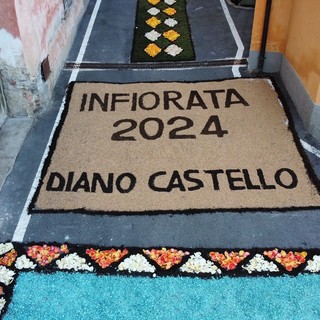 L'Infiorata del Corpus Domini a Diano Castello (foto)