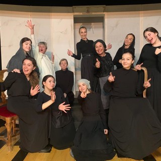 La attrici interpreti dello spettacolo 'La Casa di Bernarda Alba' oggi e domani allo 'Spazio Vuoto' di Imperia