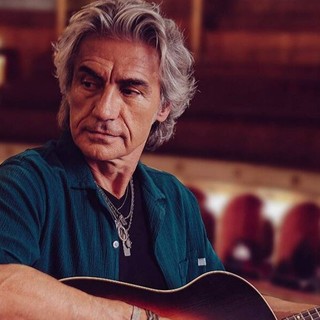 Luciano Ligabue al Teatro Ariston di Sanremo