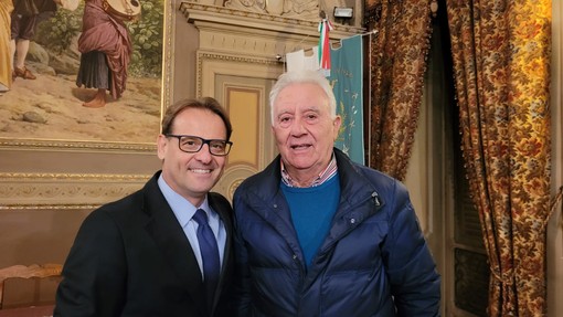 Marco Scajola con il campionissimo Felice Bertola al gala dello sport di Pieve di Teco