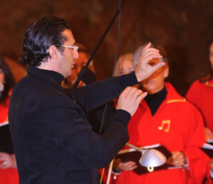 Concerto benefico di Natale del Coro di Andora diretto maestro Massimiliano Viapiano con canzoni a tema natalizio e Gospel