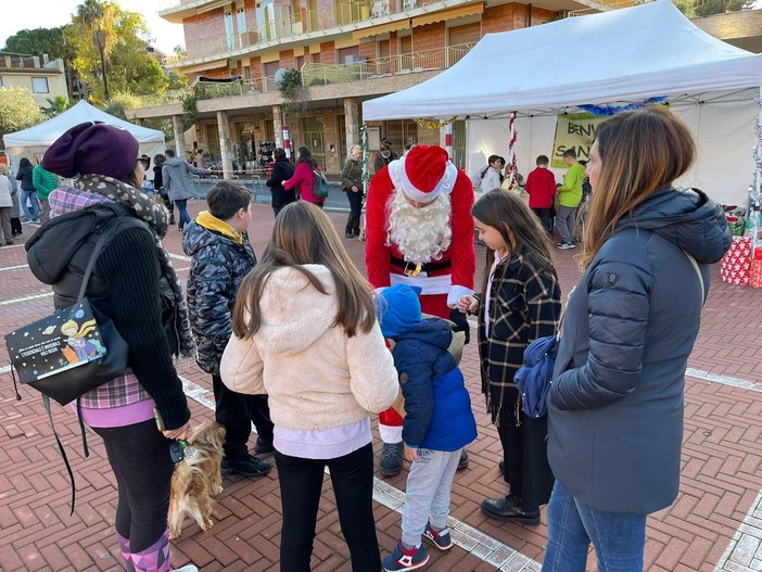 San Bartolomeo al Mare: continua con successo il 'Mercatino di Natale' e la 'Festa dell’Olio Nuovo'- Le foto