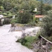 Maltempo nell'entroterra, a Pieve di Teco il fiume Arroscia in piena (video)