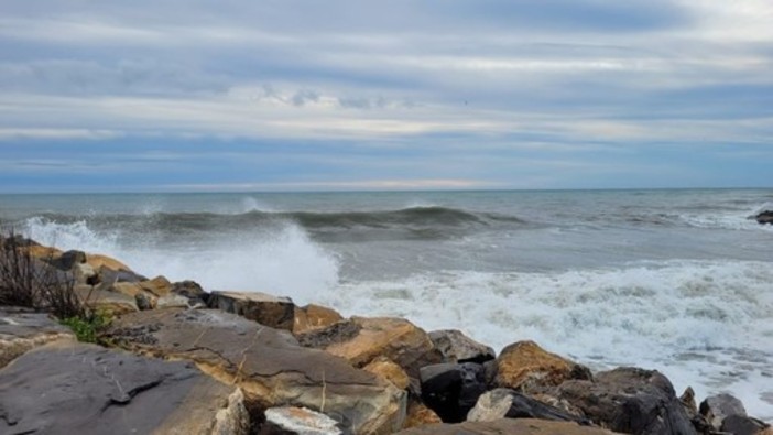 Più Autunno che Inverno, il 2025 inizia con un meteo bizzarro