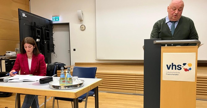 Come gli italiani vedono i tedeschi, all’Università popolare di Friedrichshafen una conferenza di Maurizio Mamino