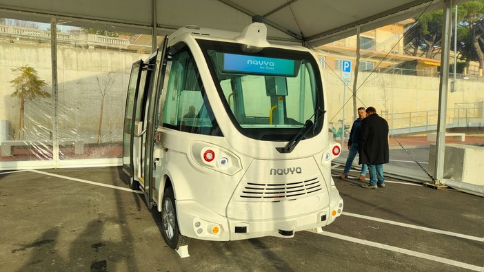 Crisi Navya, bus a guida autonoma di Imperia già a rischio?