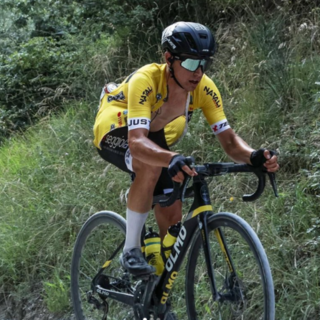 Ciclismo, l'imperiese Nicolò Garibbo vince il premio Jayco Alula come miglior atleta Élite