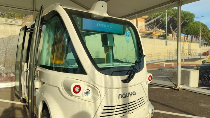 Navetta a guida autonoma, il Pd: &quot;Soldi pubblici spesi in un progetto che non si ha nemmeno la certezza che funzioni&quot;