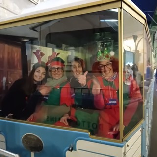 Un Natale da favola a Pontedassio con Peter Pan e il &quot;trenino canterino&quot; (foto)