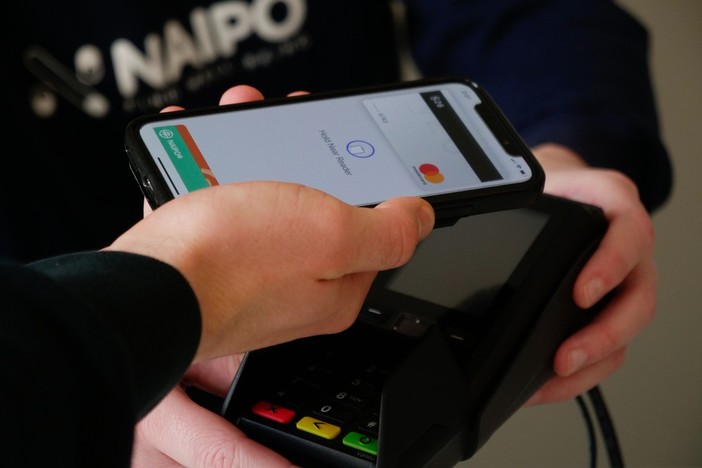 Cashless Report 2023: sempre più italiani rinunciano al contante.