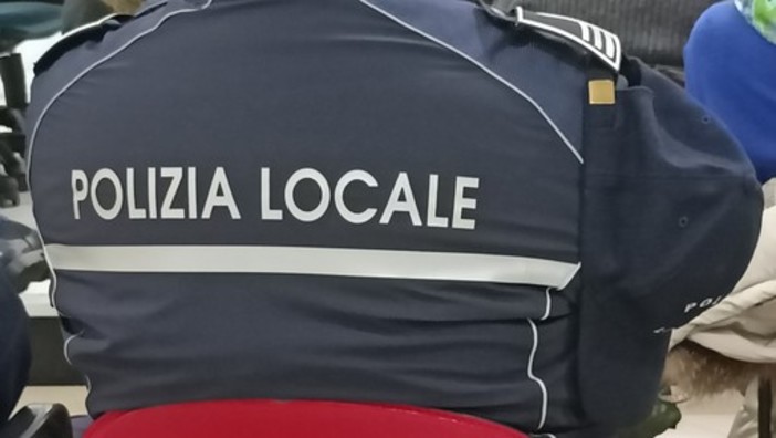 Imperia, un corso di difesa personale per gli agenti della polizia locale