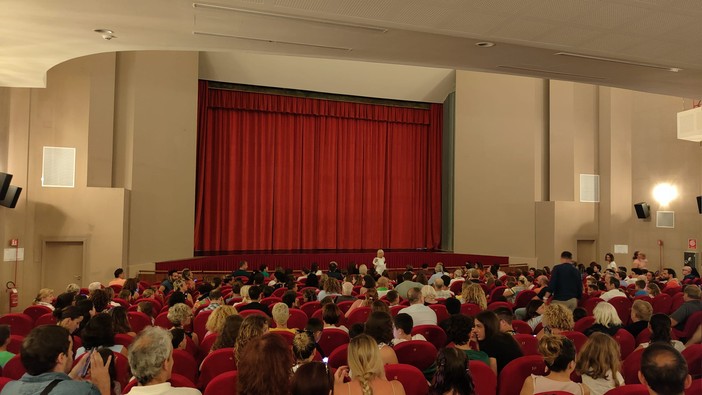 Spettacolo 'Cacelotti e Ciantafurche' al teatro Cavour di Imperia