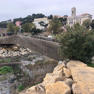 Imperia, sarà sostituito il ponte pedonale sul Rio Baitè al Parco Urbano