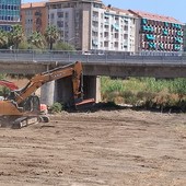 Partiti gli interventi di pulizia dei fiumi di Imperia (foto e video)