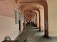 Il Comune vuole rivitalizzare i portici di Calata Cuneo a Oneglia