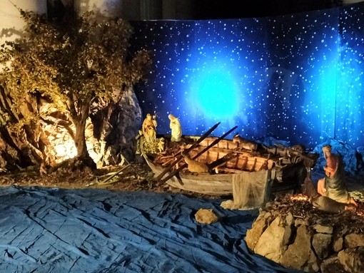 Nel duomo di San Maurizio un presepe 'marinaro' (video)