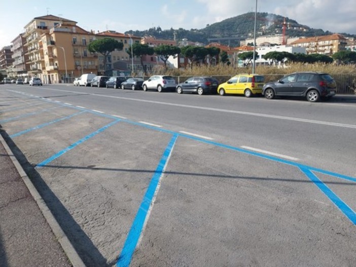 Parcheggi blu a Imperia: parte la raccolta firme per il referendum abrogativo