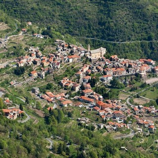 Cavallo ucciso da un fulmine a Rezzo