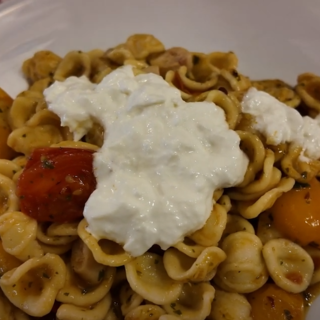 Orecchiette con polpo, pomodorini e burrata: la proposta gourmet dell'Antica Taverna per il 2025 (video)