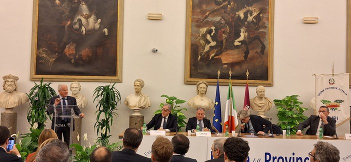 Imperia, il presidente della Provincia Claudio Scajola all'Assemblea congressuale dell’Upi