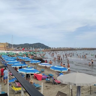 Arrivano le norme che disciplinano le gare delle concessioni balneari, ma scontentano tutti