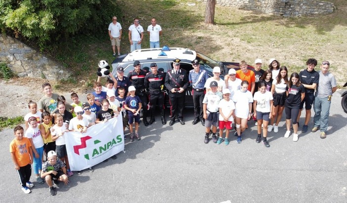 Trenta ragazzi al campo estivo della Croce Bianca di Imperia hanno imparato le tecniche di soccorso