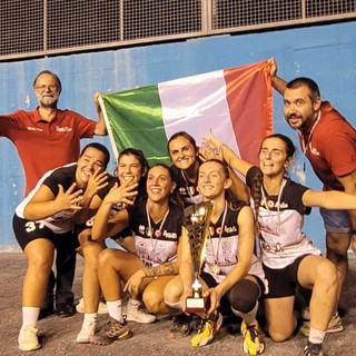 Balùn, scudetto femminile: Amici del Castello batte San Leonardo ed è campione d'Italia!