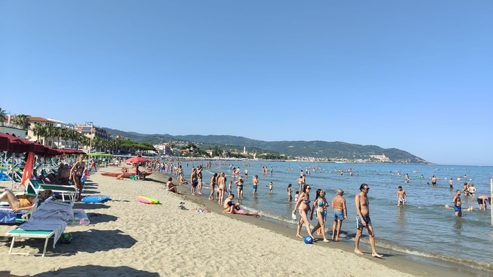 Diano Marina pensa già alla stagione turistica 2024, ecco le tariffe della tassa di soggiorno