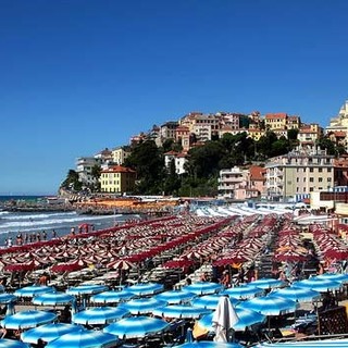 Giugno condizionato dal maltempo, in spiaggia -60% di presenze