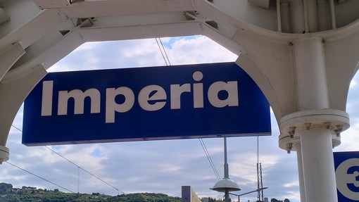 L’Espresso Riviera fermerà anche a Imperia e Diano Marina