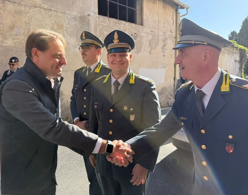 L'assessore regionale Scajola al ricordo dei militari della Guardia di finanza di Sanremo (foto)