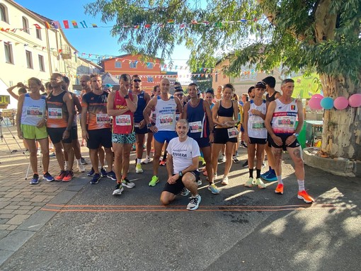 Corsa dei cinque paesi, a Tovo Faraldi vince il cuore (foto)